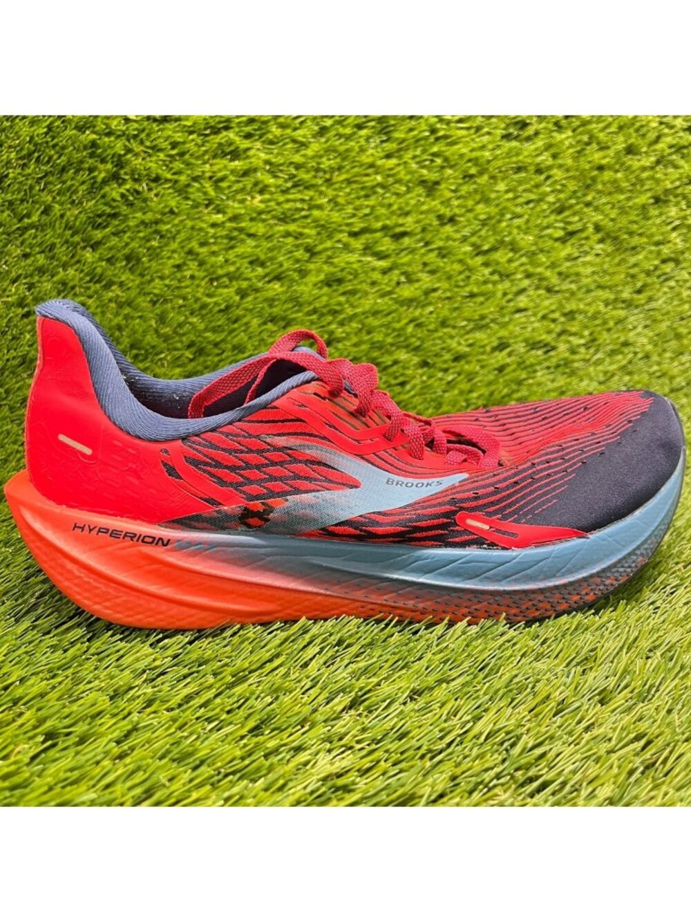 Brooks Hyperion Max Womens Size 9 Red Blue Athletic Running Shoes Sneakers